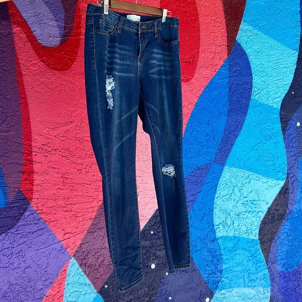 Woman’s Angel Kiss Los Angeles skinny jeans